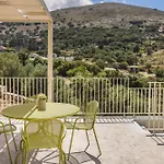 Vila Elianes